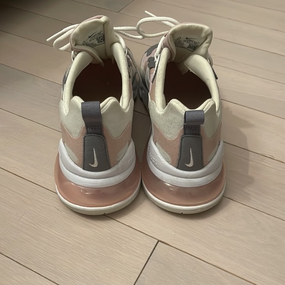 Nike Airmax 270 React size 9.5 - Picture 3 of 6